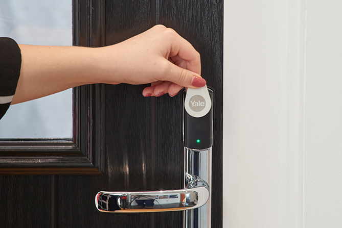 keyless entry door lock installation